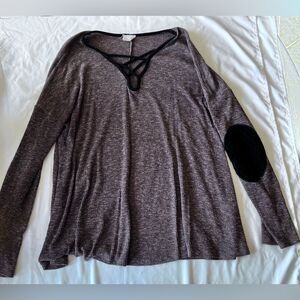 1.4.3.  Story by Lineup Sweater Top